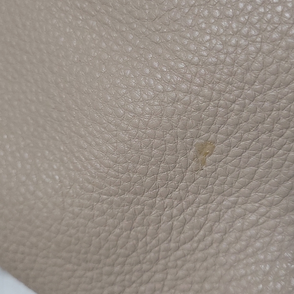 Vince  Camuto purse - Picture 12 of 13